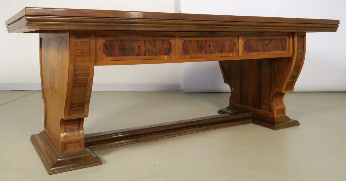Einzigartiger Schreibtisch mit Auszugsplatten und Intarsien Antik Kolosseum 3