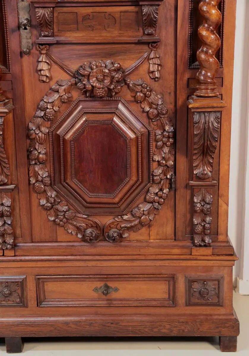 Original Barock Fassadenschrank um 1750 mit gedrehten Zopfsäulen Antik Kolosseum 9