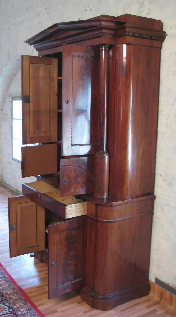 Biedermeier Mahagoni Kabinett- Schrank mit profilierten Dach Antik Kolosseum 4