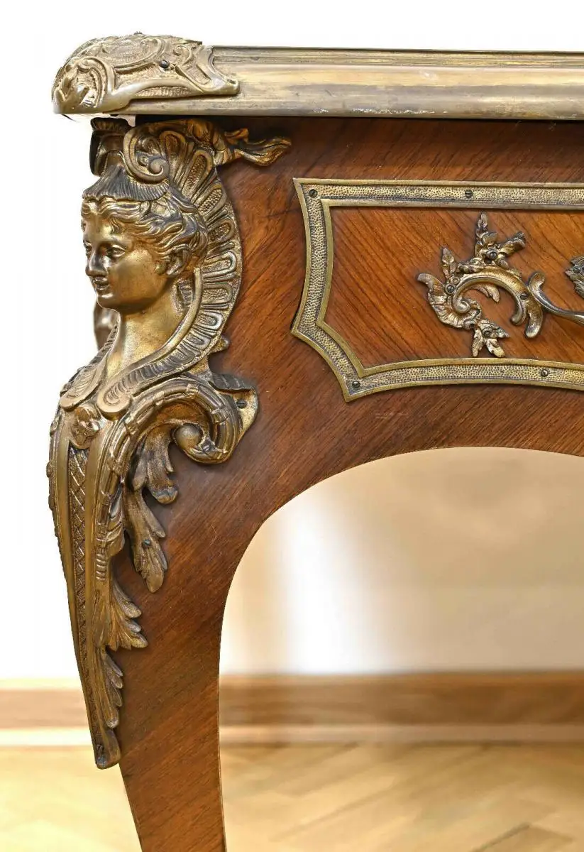 Wunderschönes Bureau plat gefertigt im Régence Stil Antik Kolosseum 2