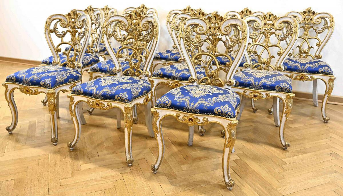 12er Stuhlsatz aus dem 19 Jahrhundert in königlicher AusstrahlungAntik Kolosseum 3
