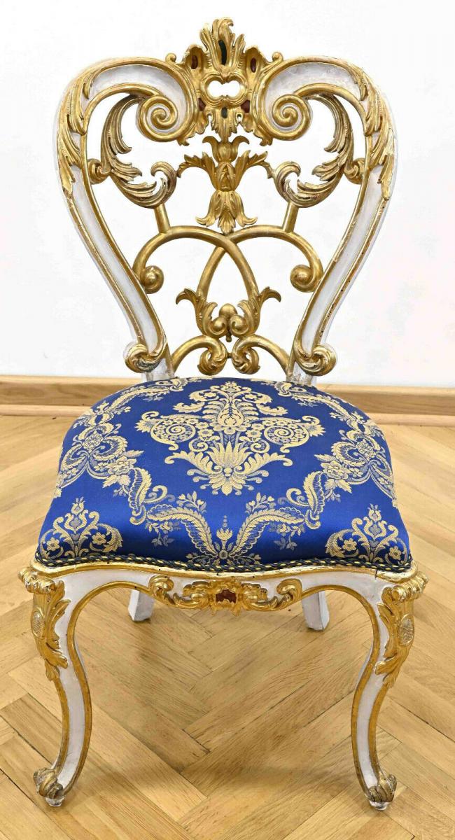 12er Stuhlsatz aus dem 19 Jahrhundert in königlicher AusstrahlungAntik Kolosseum 6