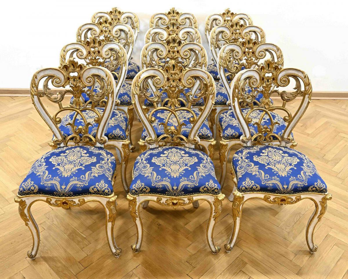 12er Stuhlsatz aus dem 19 Jahrhundert in königlicher AusstrahlungAntik Kolosseum 9