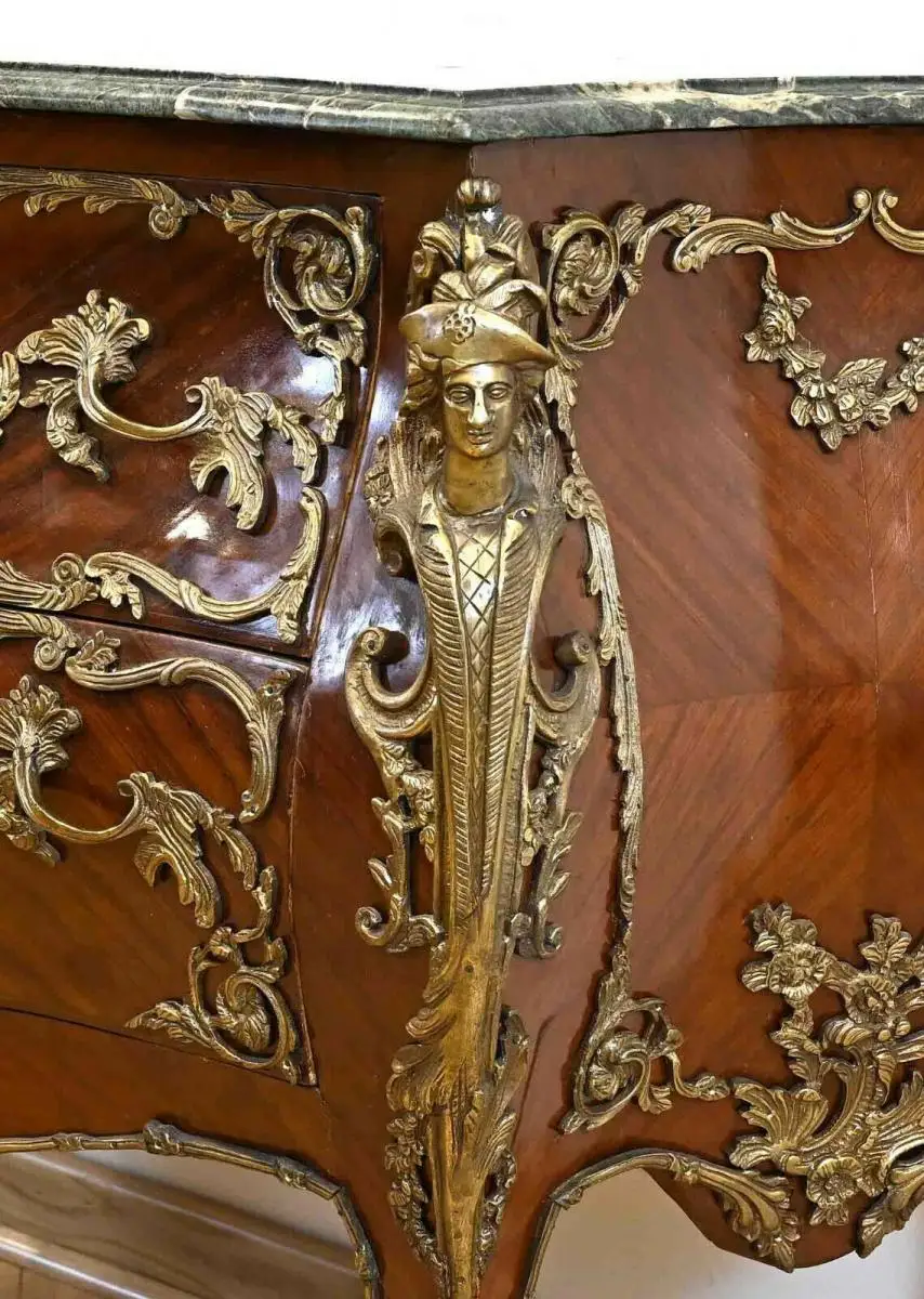 Elegante Kommode mit schönen figürlichen Bronzeappliktionen Antik Kolosseum 7
