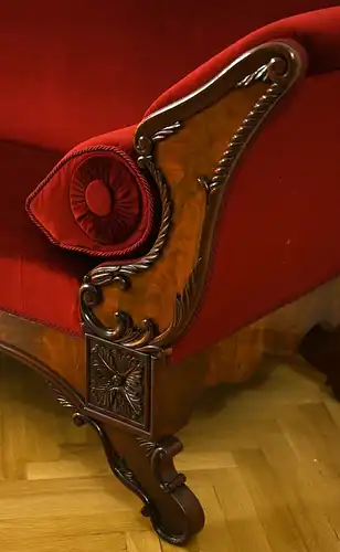 Elegantes, restauriertes Sofa aus der Biedermeierepoche Antik Kolosseum