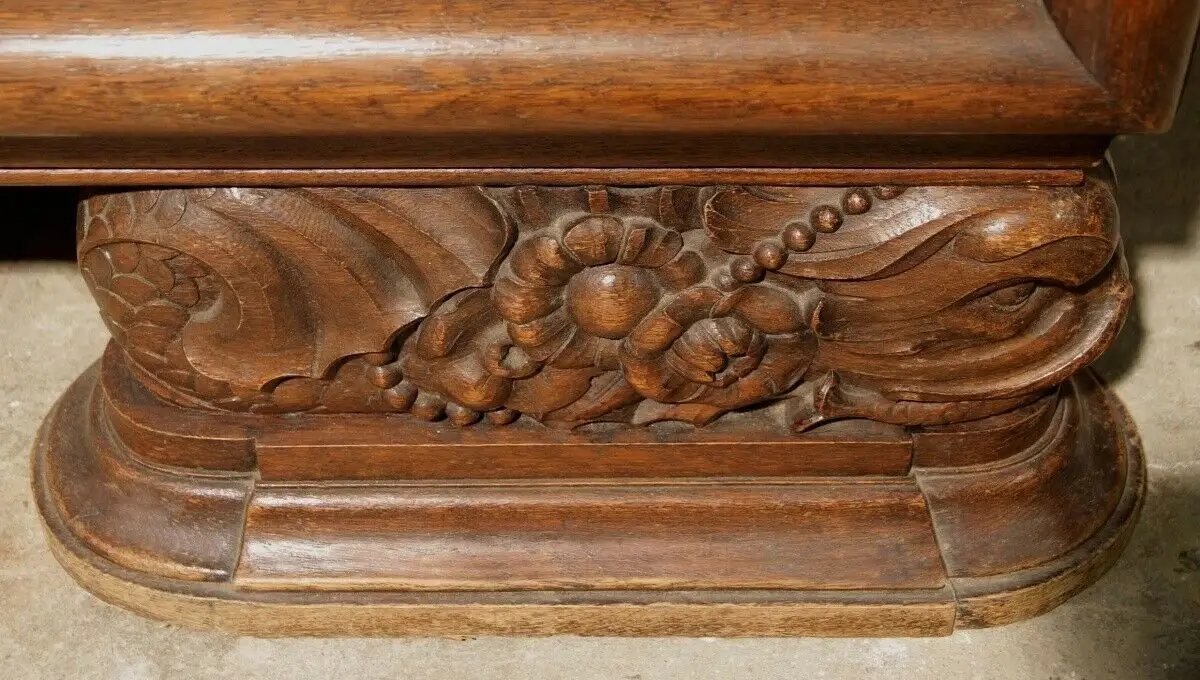 Kleines kassettiertes Sideboard gefertigt um 1900 aus Eiche Antik Kolosseum 4