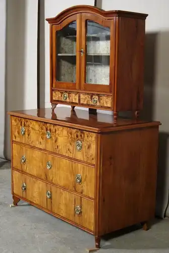 Elegante restaurierte süddeutsche Biedermeier Aufsatz - Vitrine Antik Kolosseum