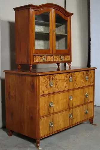 Elegante restaurierte süddeutsche Biedermeier Aufsatz - Vitrine Antik Kolosseum