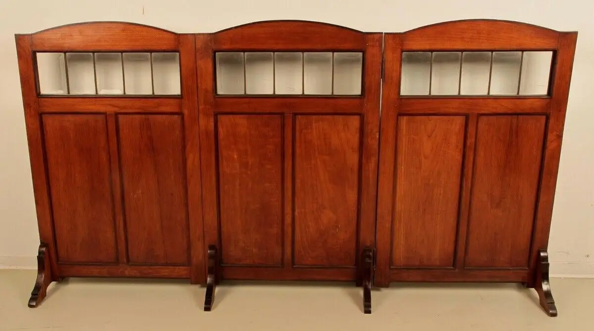 Dreigliedriger Jugendstil Paravant aus Nussbaum gefertigt um 1900Antik Kolosseum 1
