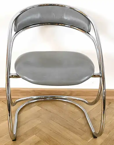 Moderner achtteiliger Stuhlsatz aus den 70er Jahren Antik Kolosseum