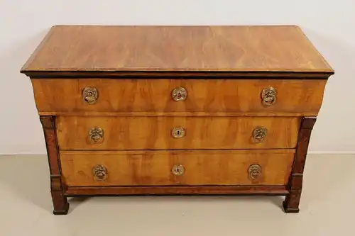 Biedermeier Truhe aus Kirschholz im Stil einer Kommode Antik Kolosseum