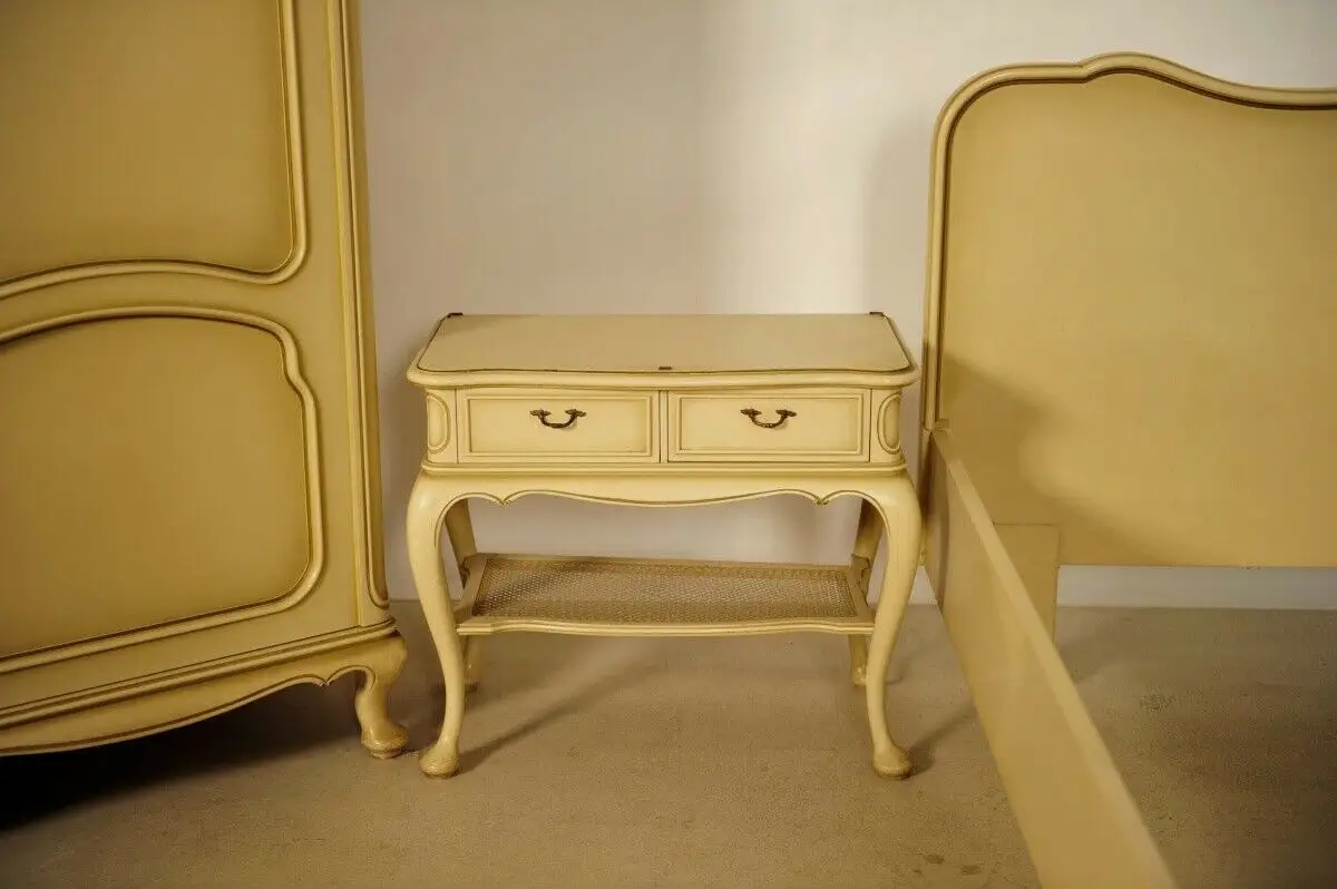 Sechteiliges Chippendale Schlafzimmer aus Buchenholz Antik Kolosseum 4