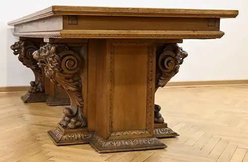 Großer Esstisch aus der Neorenaissance mit kolossalen LöwenköpfenAntik Kolosseum