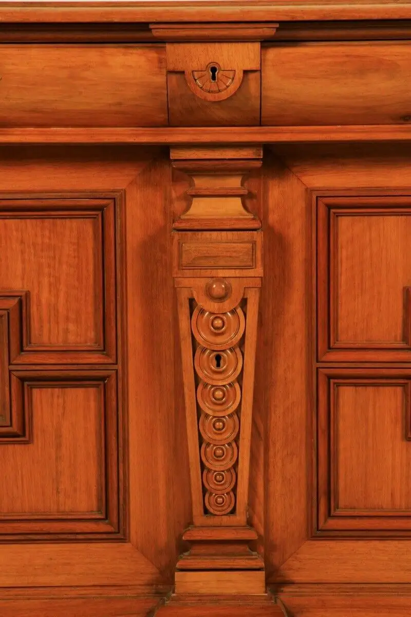 Elegantes Gründerzeit Sideboard aus Nussbaum Antik Kolosseum 4