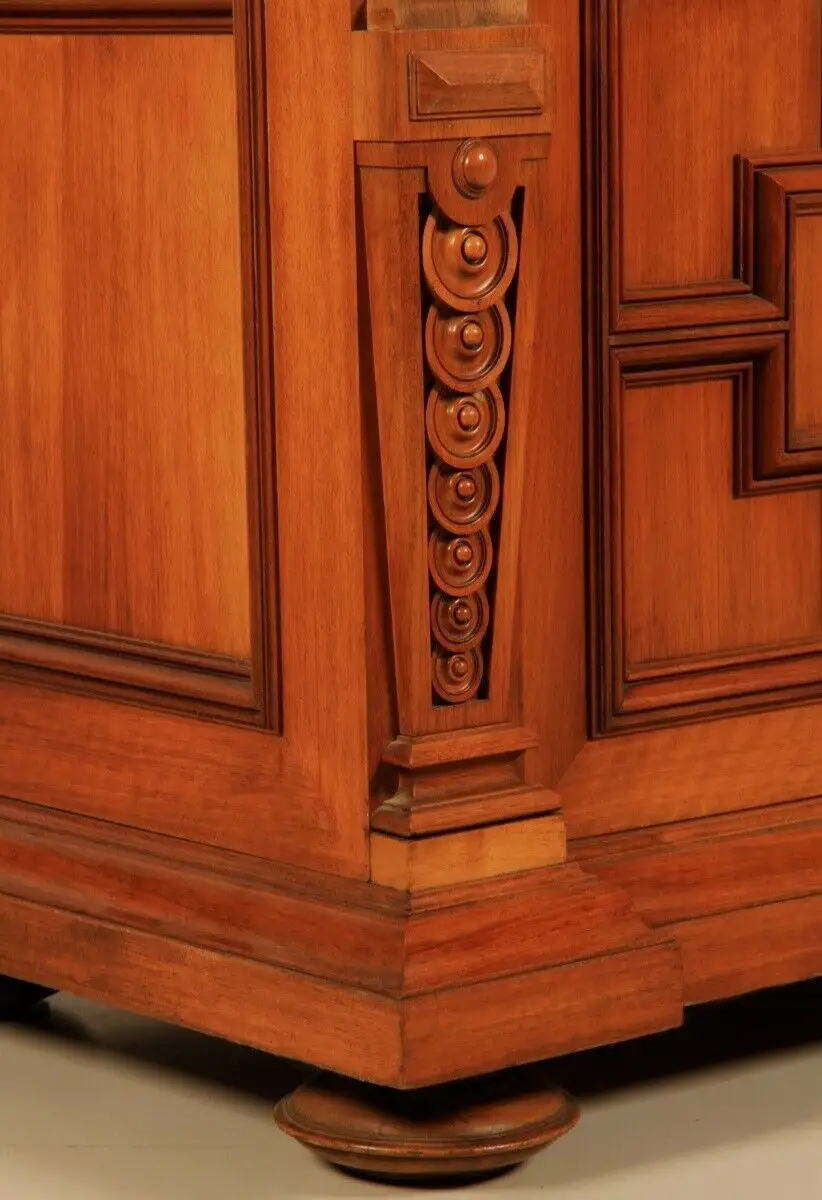 Elegantes Gründerzeit Sideboard aus Nussbaum Antik Kolosseum 9