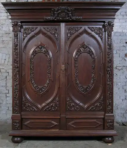 Traumhafter Eiche Kleiderschrank Dielenschrank aus Eiche um 1890 Antik Kolosseum