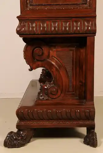 Neorenaissance Highboard mit schönem Schnitzwerk um 1920 Antik Kolosseum