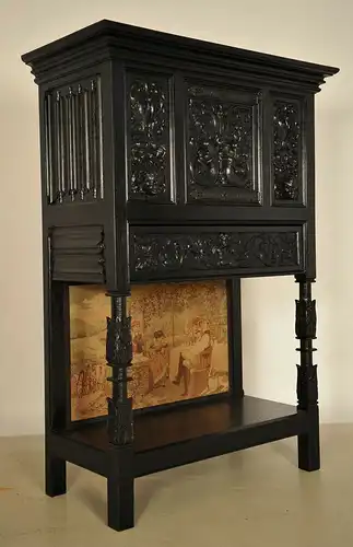 Dunkler Kabinettschrank aus der Neogotik mit Schublade Antik Kolosseum
