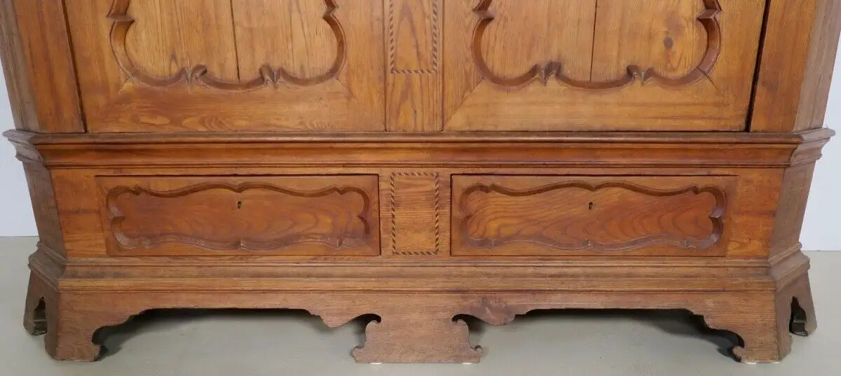 Seltener Braunschweiger Barock Kleiderschrank aus Eschenholz Antik Kolosseum 7
