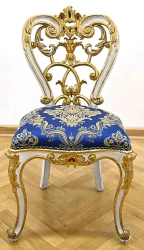 12er Stuhlsatz aus dem 19 Jahrhundert in königlicher AusstrahlungAntik Kolosseum