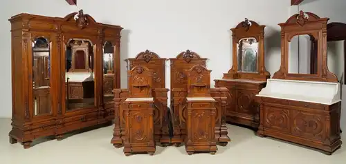 Wunderschönes 7teiliges Gründerzeit Schlafzimmer aus Nussbaum Antik Kolosseum