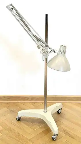 Stehlampe Luxo Lamp L-1 gefertigt in den 60er Jahre Antik Kolosseum