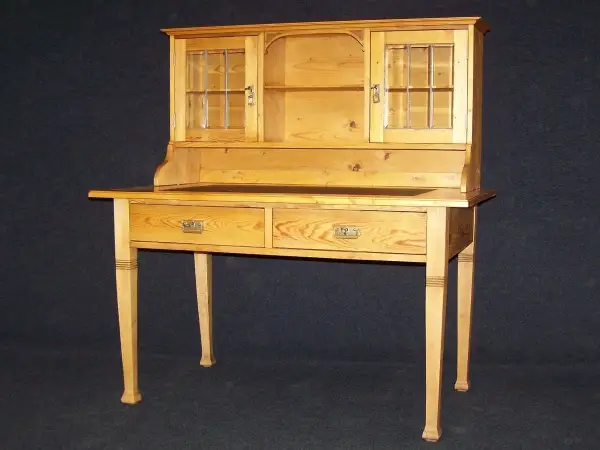 Jugendstil Schreibtisch um 1900 aus Kiefer, biologisch gewachst 0