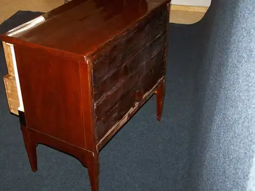 Biedermeier Kommode aus Mahagoni, um 1810, Schellack handpoliert