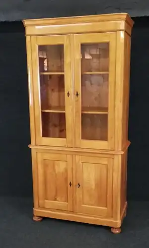 Biedermeier Vitrine aus massiv Kirschbaum, Schellack handpoliert