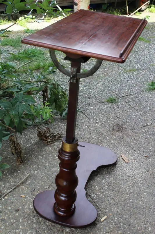 Verkaufe ein antikes Frühstücks- Lesegestell für das Bett,
Gestell für (Kranken)bett 4