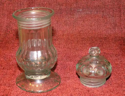 Glasdose mit Schraubdeckel (19. Jahrhundert)