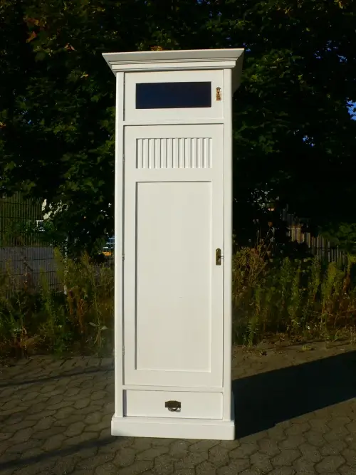 Schmaler Schrank Hochschrank antik Jugendstil im Shabby Look um 1900 Jhd. 0