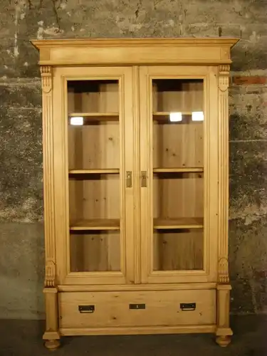 Vitrine Gründerzeit antik Weichholz 180° Türen Glas Schrank um 1900 Jhd.