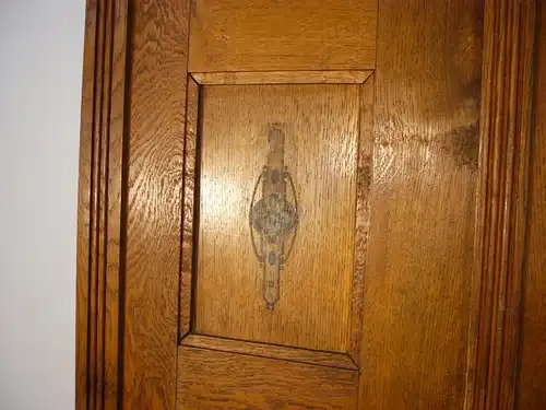 Eichenschrank antik Eiche massiv im Originalzustand um 1900 Jhd.