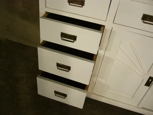 Buffet Jugendstil antik Küchen Schrank im Landhaus Stil um 1900 15