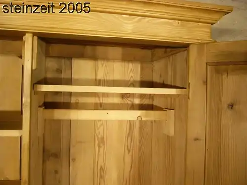 Schrank Weichholz Jugendstil antik vielseitig sehr praktisch  um 1900 Jhd.