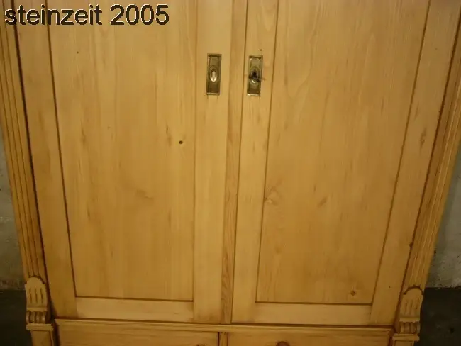 Schrank antik zerlegbar Gründerzeit Weichholz Kleiderschrank um 1900 5