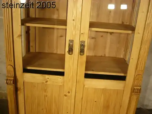 Vitrine Gründerzeit antik original Weichholz Glas Schrank alt um 1900 Jhd.