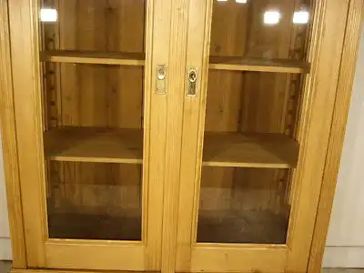 Vitrine Weichholz antik 3 seitig verglast Jugendstil um 1900 Jhd.