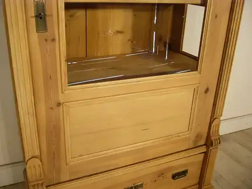 Vitrine 3 seitig verglast Weichholz Gründerzeit antik Schrank um 1900 Jhd