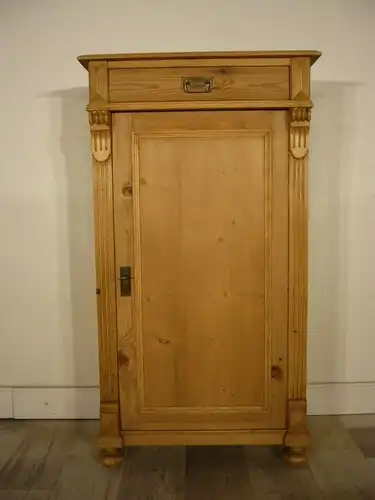 Vertiko antik Weichholz 1 türig Gründerzeit Schrank Kommode um 1900 Jhd.