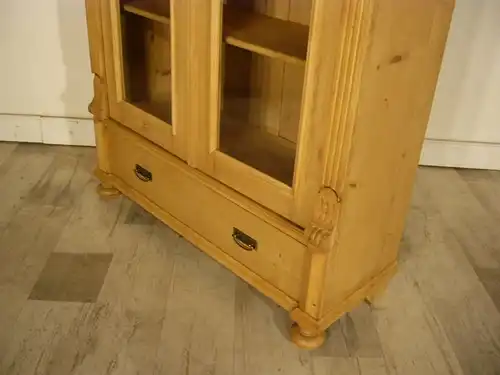 Vitrine Weichholz Gründerzeit antik Schrank restauriert um 1900 Jhd.