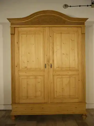 Jugendstil Dielen Schrank zerlegbar antik gigantisch Weichholz um 1900 Jhd.