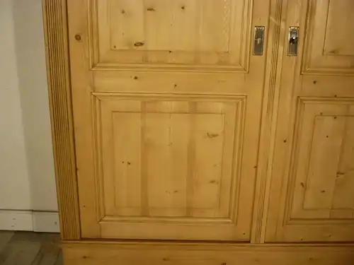 Jugendstil Dielen Schrank zerlegbar antik gigantisch Weichholz um 1900 Jhd.