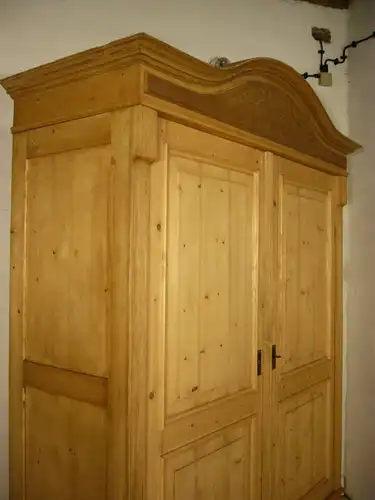 Jugendstil Dielen Schrank zerlegbar antik gigantisch Weichholz um 1900 Jhd.