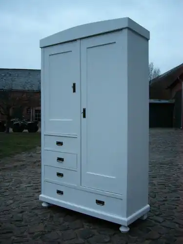 Jugendstil Schrank super praktisch weiß antik im Landhaus Stil um 1900 Jhd.