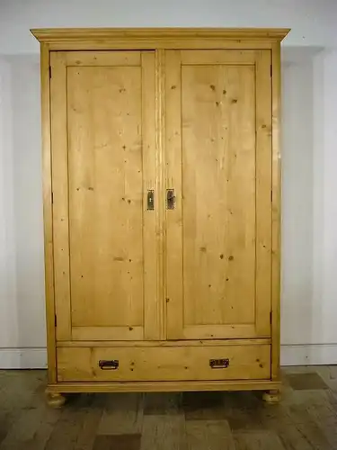 Schrank Jugendstil Weichholz sehr schön Kleiderschrank antik um 1900 Jhd.