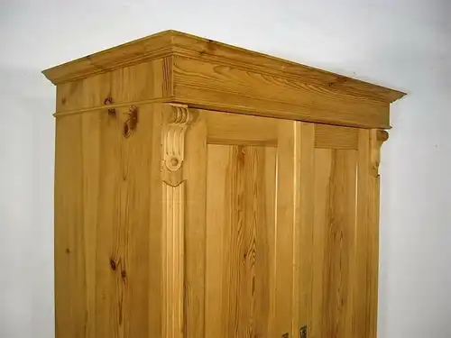 Gründerzeit Schrank Weichholz antik Kleiderschrank um 1900 Jhd.