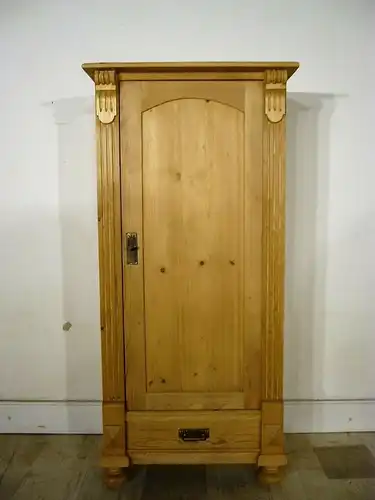 Vertiko antik Gründerzeit schmal Weichholz Schrank um 1900 Jhd.