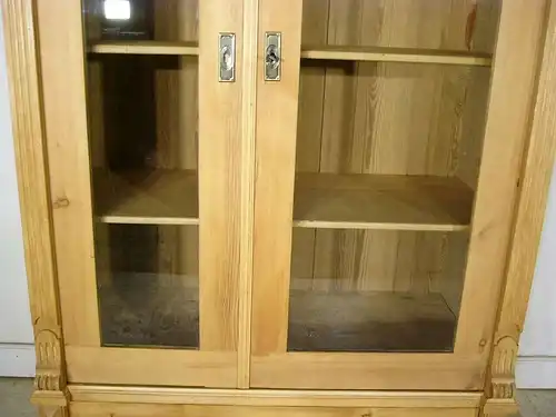 Vitrine Gründerzeit antik Glas Schrank Weichholz um 1900 Jhd.